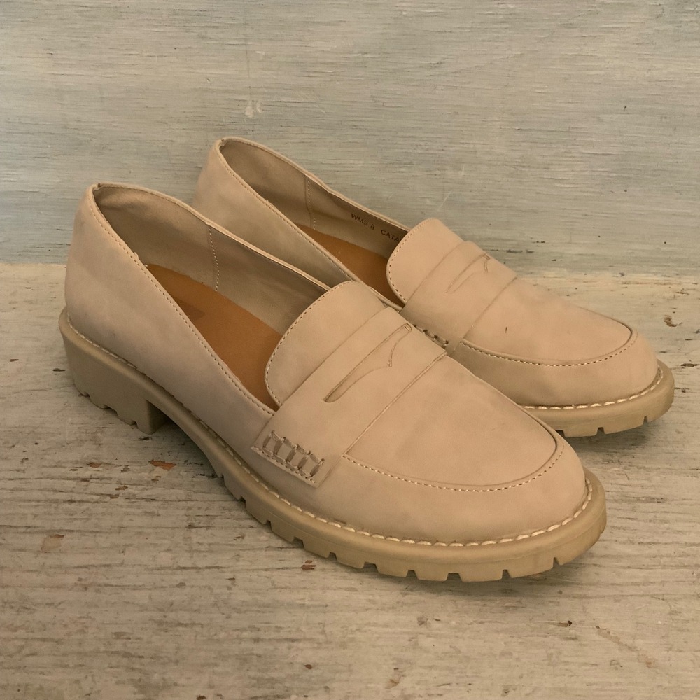 Dolce Vita "Catalina" Faux Suede Beige Platform Lug Sole Penny Loafers 8 GC